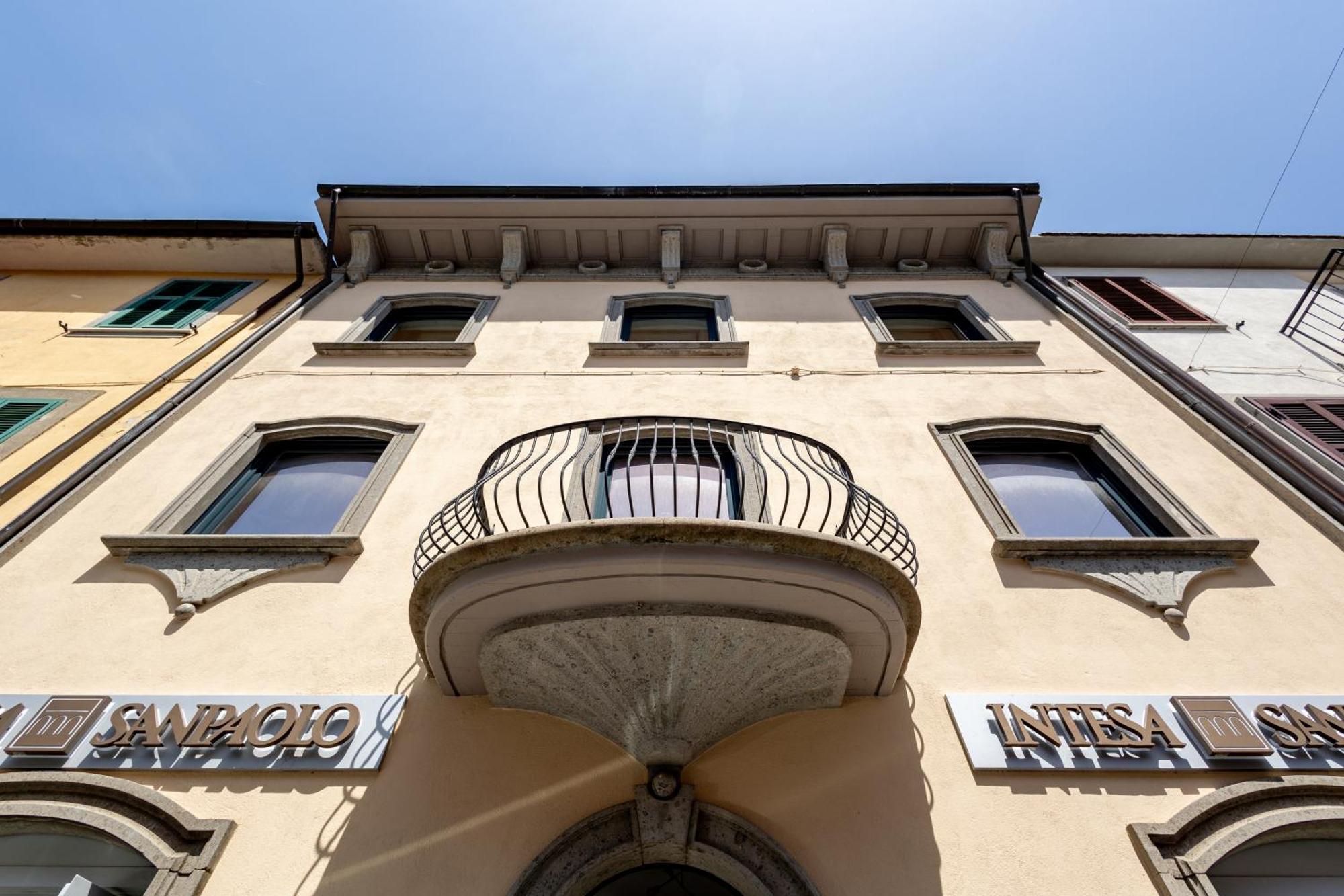 Casa Vacanze Maddalena - Palazzetto Sul Lago - Diamante Rosa مارتا المظهر الخارجي الصورة