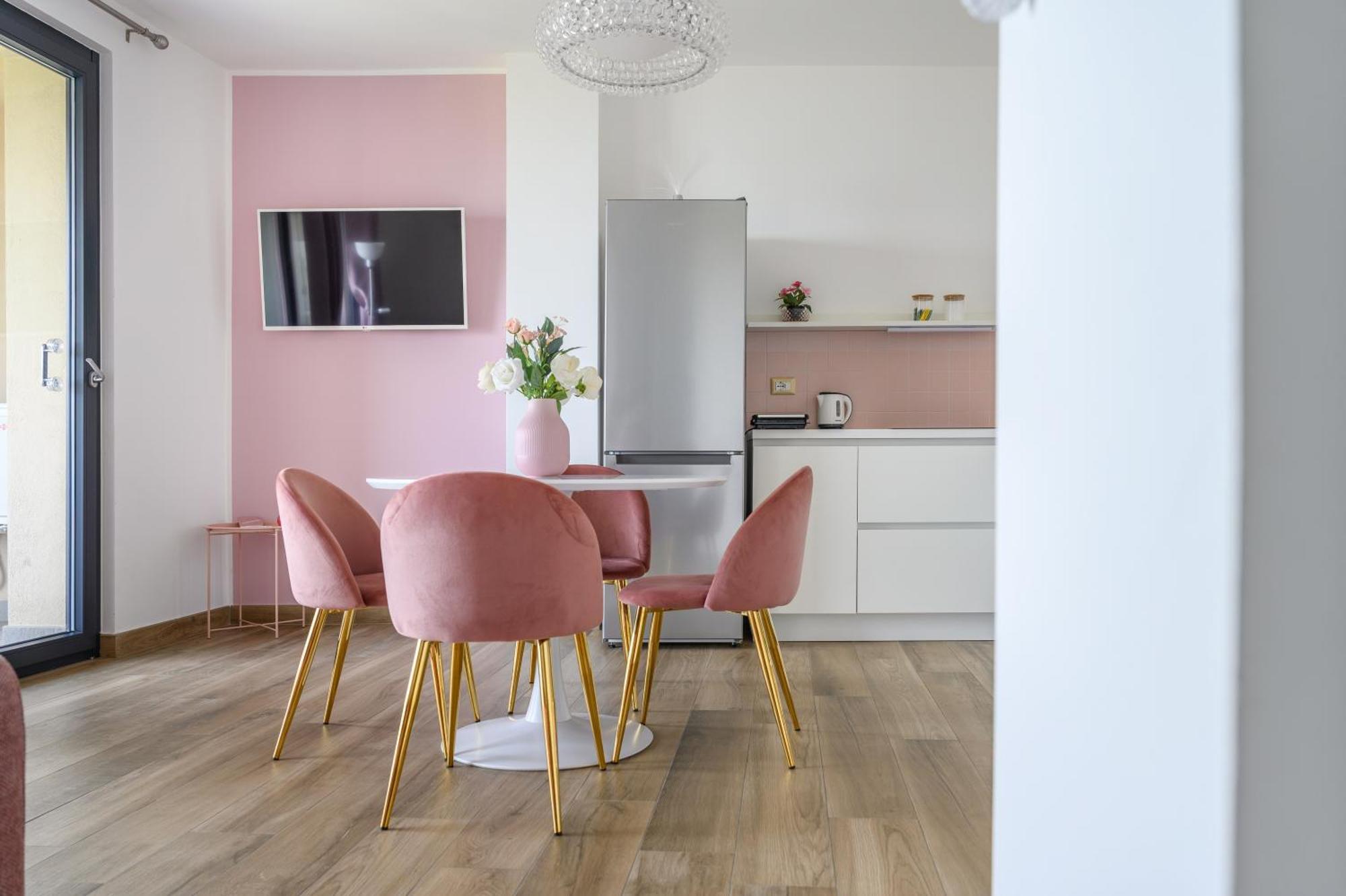 Casa Vacanze Maddalena - Palazzetto Sul Lago - Diamante Rosa مارتا المظهر الخارجي الصورة