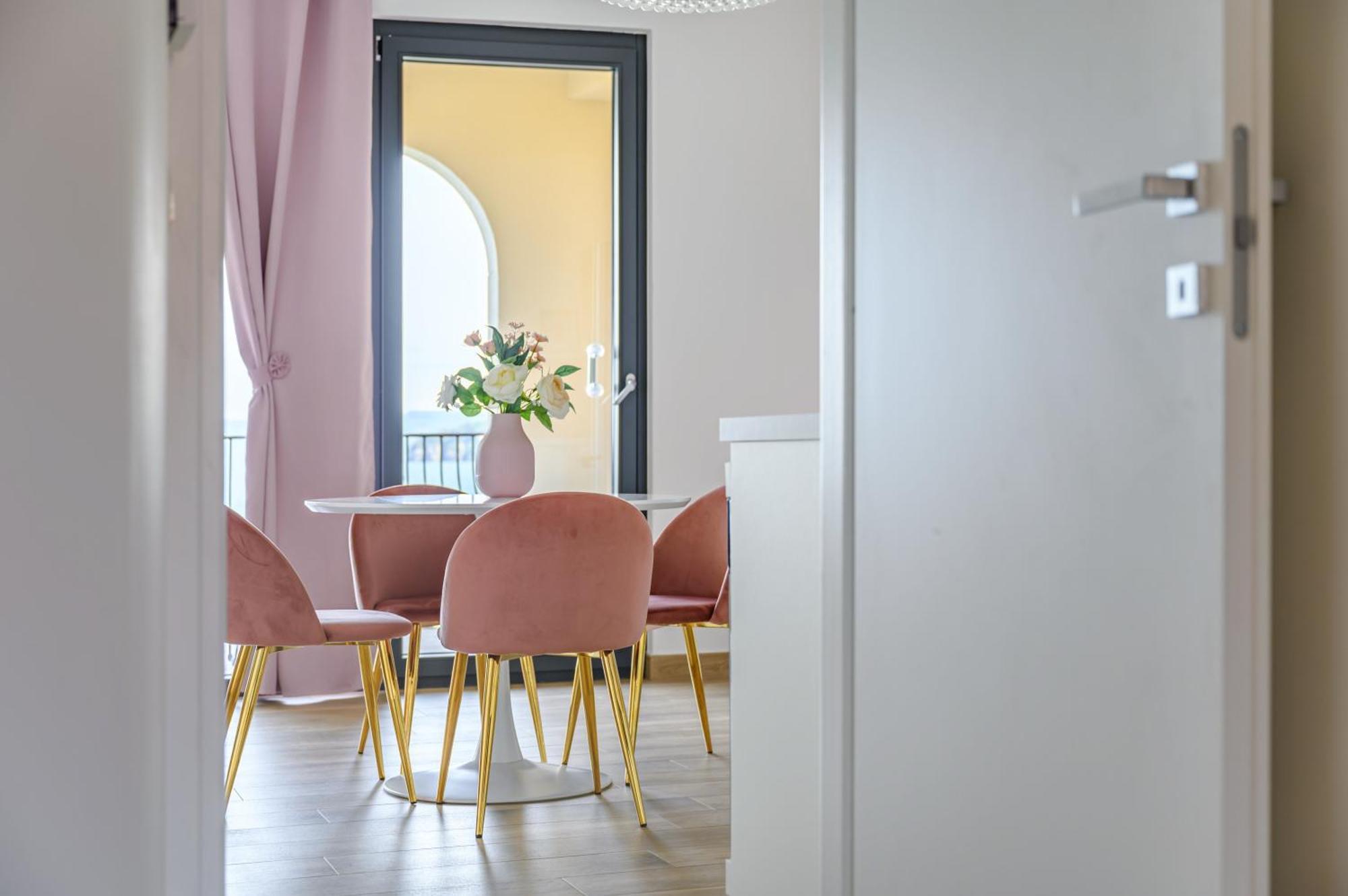 Casa Vacanze Maddalena - Palazzetto Sul Lago - Diamante Rosa مارتا المظهر الخارجي الصورة