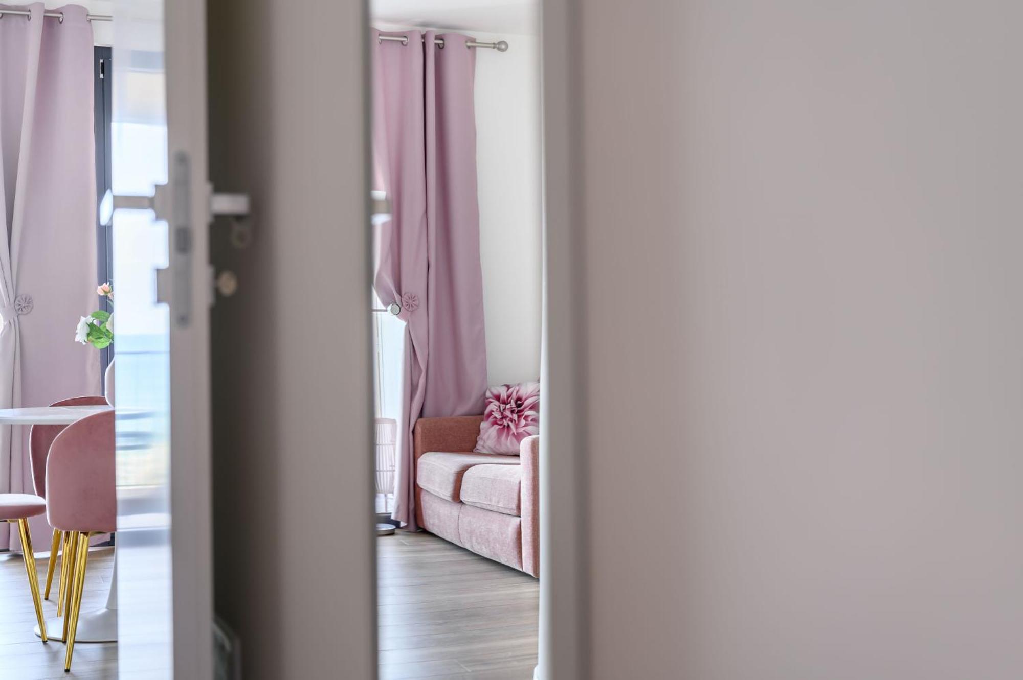 Casa Vacanze Maddalena - Palazzetto Sul Lago - Diamante Rosa مارتا المظهر الخارجي الصورة